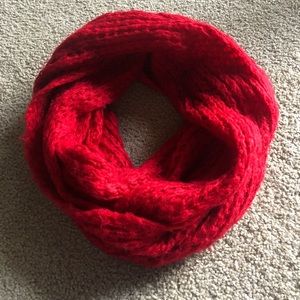 Red infinity scarf